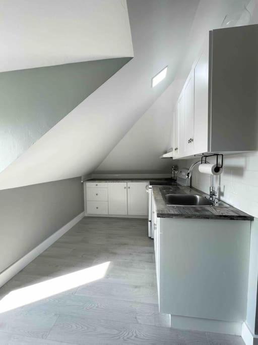 Chapleau Unique Modern Luxury 2 Bedroom Apartment Rental מראה חיצוני תמונה